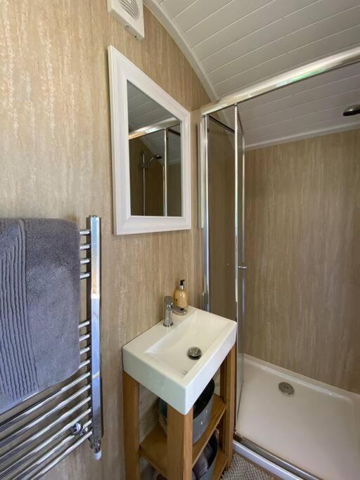 Little Idyll Shepherds Hut Villa Chester Exterior foto